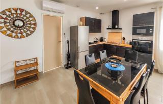 Awesome Apartment In Narbonne With Wifi - Narbonne - 8