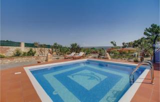 3 Bedroom Awesome Home In Nerezine - Nerezine - 3