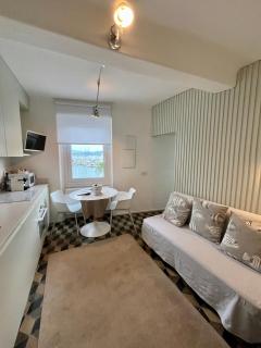 About Italy Holiday Rooms and Apartments - 4