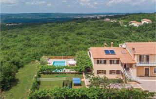 7 Bedroom Nice Home In Labin - Labin - 5
