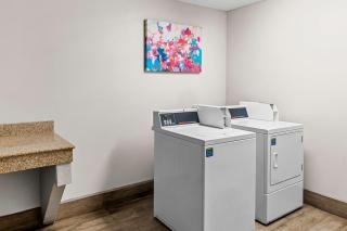 Best Western Presidential Hotel & Suites - 2