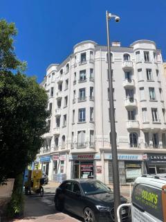 Cannes Centre Apartment 2-Room by Palais des Festivals & Beach - 0