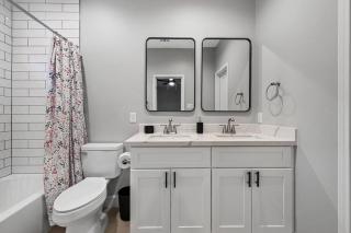 Sleeps 7 Newly Built 10 min from All major attractions - Houston - 6