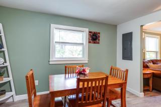 Charming Watkins Glen Home with Yard! - Watkins Glen - 9