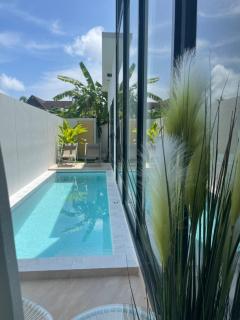 Martini Villa Phuket - Strand Rawai - 8