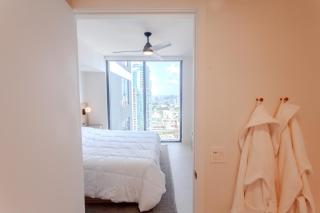 Luxurious Downtown Escape - Miami - 8