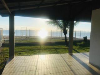 Casa pé na areia, de frente ao mar em Itapema - Itapema - 7