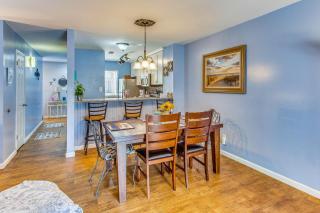 Walk to Ocean Myrtle Beach Townhome with Patio - Myrtle Beach - 5