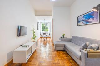 Apartamento Aconchegante e Reformado 2 quartos e 2 banheiros em Copacabana - 0