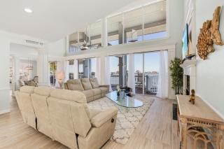Waterfront Sea Breeze Bay: Pool, Spa & Dock Access - Fort Myers Beach - 9