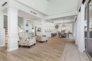 Waterfront Sea Breeze Bay: Pool, Spa & Dock Access - Fort Myers Beach - 2