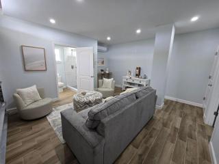 Canal View Gem: Heated Pool, Spa & Trolley Access - Fort Myers Beach - 7