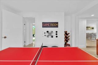 Sunny Days Getaway, 5BD Heated Pool Family Home! - Fort Lauderdale - 7