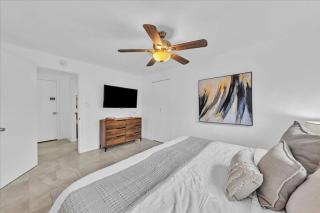 Sunny Days Getaway, 5BD Heated Pool Family Home! - Fort Lauderdale - 5