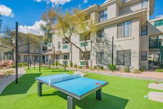 Upper Deck - Golf View - QueenBd N302 - Scottsdale - 4