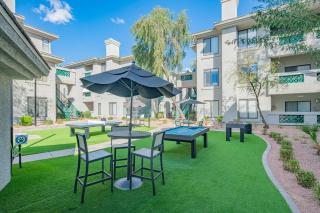 Upper Deck - Golf View - QueenBd N302 - Scottsdale - 2