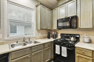 Gulf Escape Cottage Near Beach and Attractions - Galveston - 6