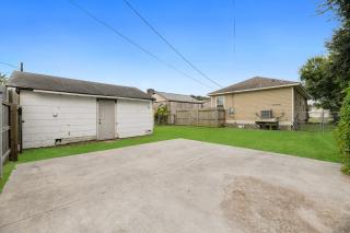 Gulf Escape Cottage Near Beach and Attractions - Galveston - 2