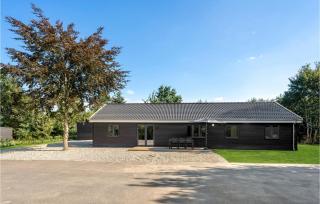 Beautiful Home In Græsted With Wifi - Græsted - 1