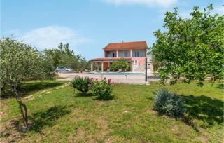 Lovely Home In Stankovci With Wifi - 2