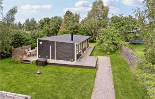 Cozy Home In Dronningmølle With Kitchen - Dronningmølle - 0