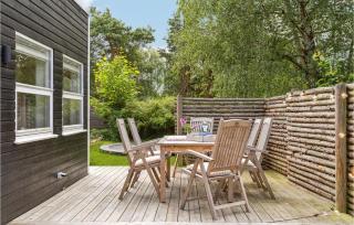 Cozy Home In Dronningmølle With Kitchen - 9