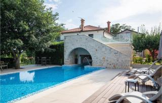Villa Lv - 1