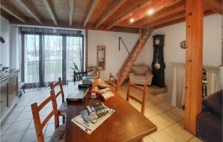 2 Bedroom Awesome Home In Bas-En-Basset - Bas-en-Basset - 7