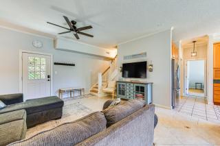 Pet-Friendly Home on Lake Gaston with Furnished Deck - Littleton - 6