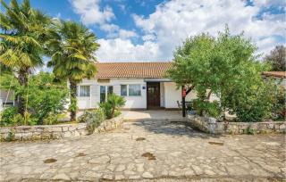 Gorgeous Home In Rovinj With Wifi - 6
