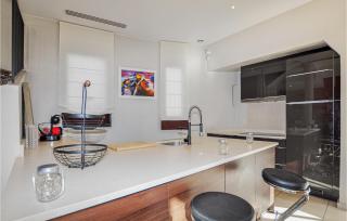 Gorgeous Home In Perpignan - Perpignano - 6