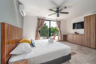Studio Suite with Private Balcony, Rooftop Pool,Gym - 3
