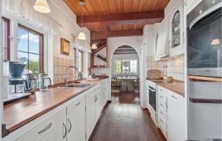 Nice Home In Nexø With Wifi - Neksø - 4