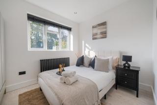 New Stunning Modern 2 Bedroom Apartment in Mill Hill next to Train Station! - Hendon - 4