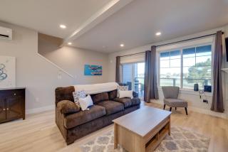 Balconies with Scenic River Views Hammond Townhome! - 5