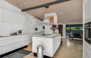 3 Bedroom Lovely Home In Ebeltoft - 4