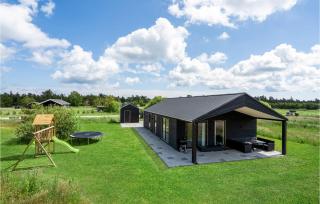 3 Bedroom Beautiful Home In Jerup - 2