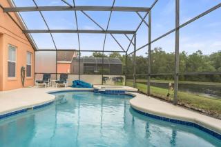 Upstay - Bungalow w Private Pool Hot Tub Lake View - Davenport - 4
