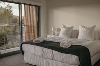 The Tides - Coles Bay - 5