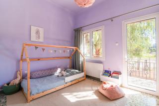 Lovely family garden house - 6