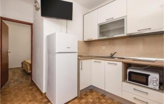 Lovely Apartment In Mandre With Wifi - Mandre - 1