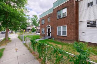 Cozy 2-Bedroom Apartment in DC with Private Parking - Washington - 7