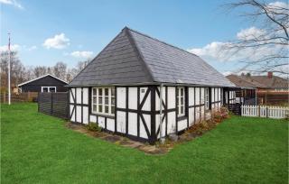 Stunning Home In Ålbæk With Kitchen - 0
