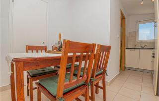 Lovely Apartment In Brodarica With Wifi - Brodarica - 7