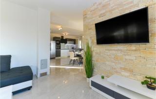 Gorgeous Home In Rovanjska - 7