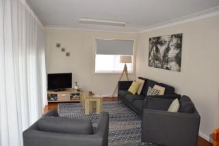 Mariner 16 Flat 1 - Bring your own linen - South West Rocks - 0