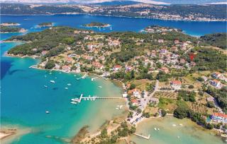Stunning Apartment In Supetarska Draga - Supetarska Draga - 0