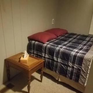Lyman's Cozy Lakefront Cottage - 2