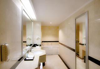 Menara Peninsula Hotel - 5