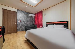 Happy Hotel - Jeju - 2